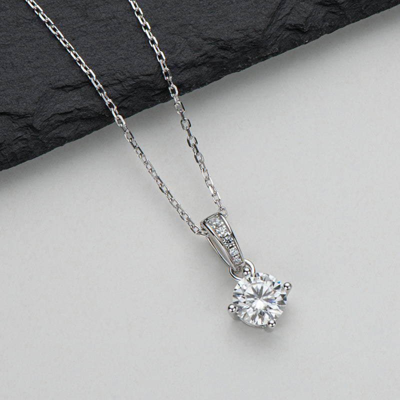 925 Sterling Silver Classic Brilliant Round CZ Pendant Necklace