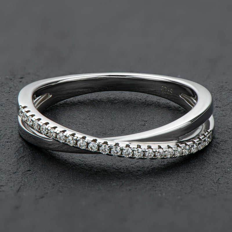 925 Sterling Silver Round Cut CZ Criss Cross Band