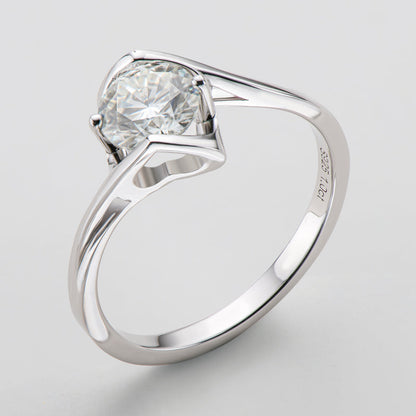 925 Sterling Silver Classic Round Cut CZ Angle Solitaire Rings