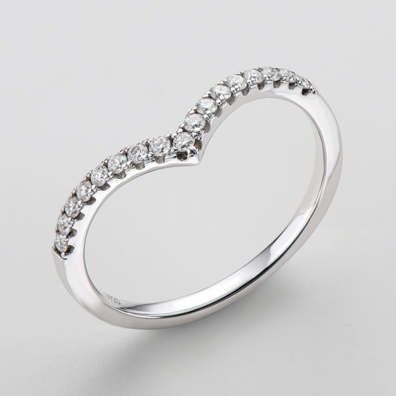 925 Sterling Silver V-Shape Round Cut CZ Band