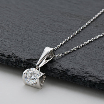 925 Sterling Silver Classic Brilliant Round CZ Pendant Necklace