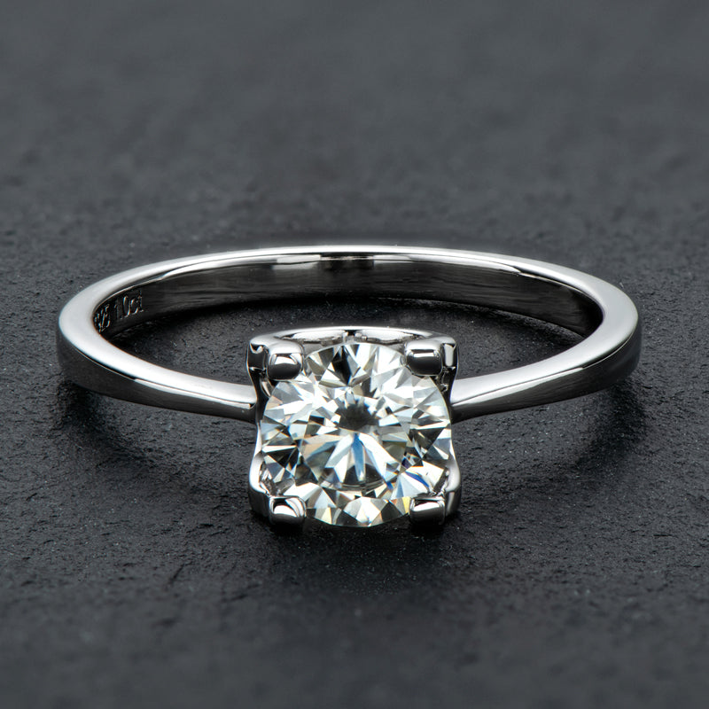 925 Sterling Silver Classic Round Cut CZ Solitaire Ring