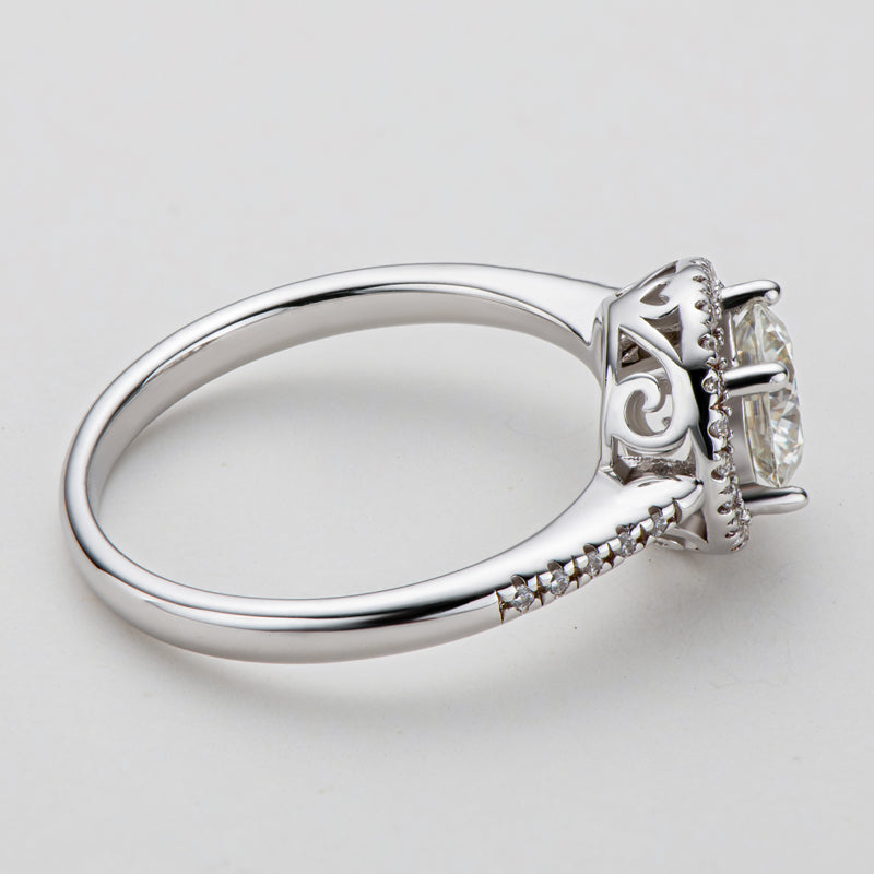 925 Sterling Silver  Classic Round Cut CZ Halo Ring