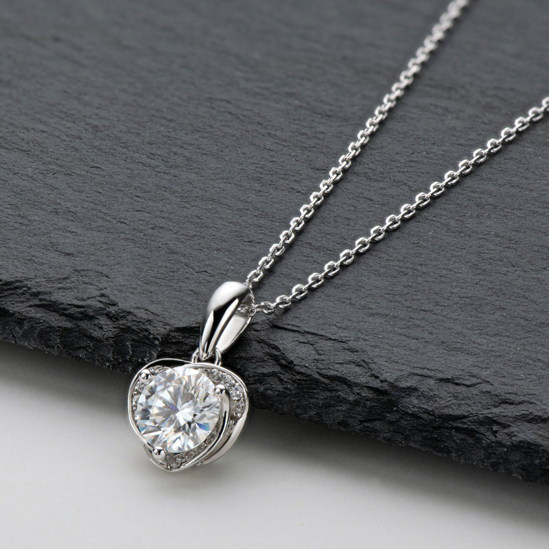 925 Sterling Silver Classic Brilliant Round CZ Heart-shaped Pendant Necklace