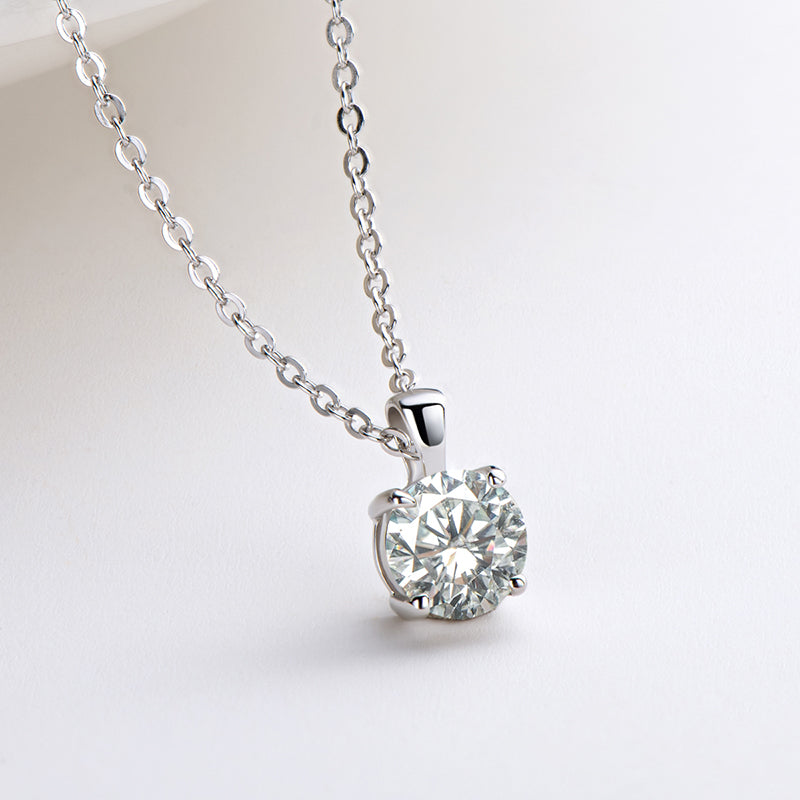 925 Sterling Silver Brilliant Round CZ Pendant Necklace