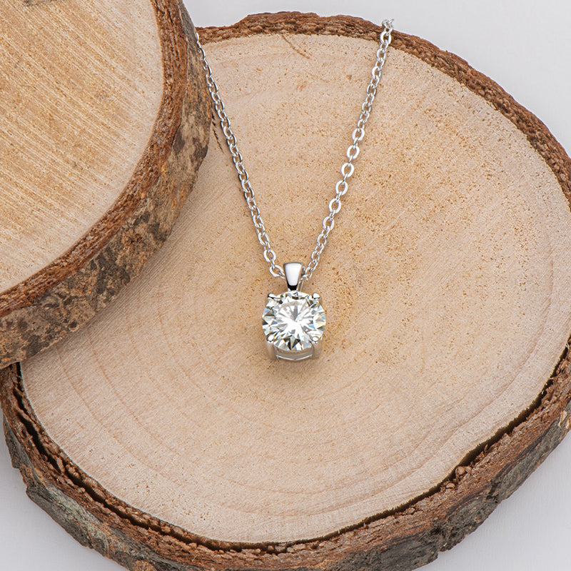 925 Sterling Silver Brilliant Round CZ Pendant Necklace