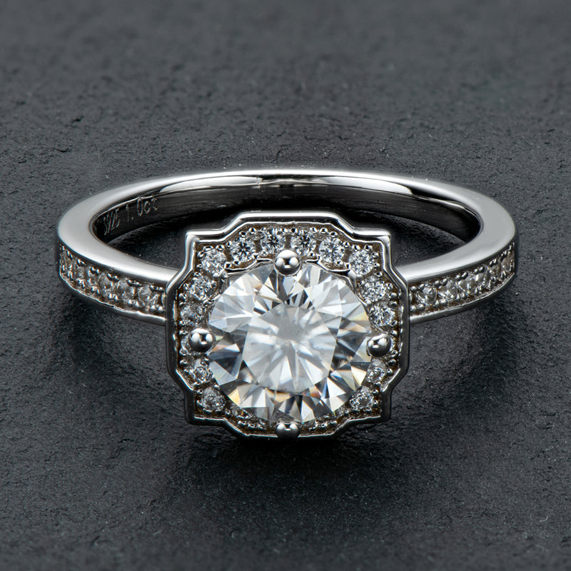 925 Sterling Silver  Classic Round Cut CZ Halo Ring