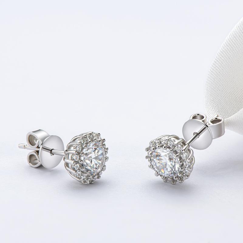 925 Sterling Silver Round Cubic Zirconia Stud Earrings