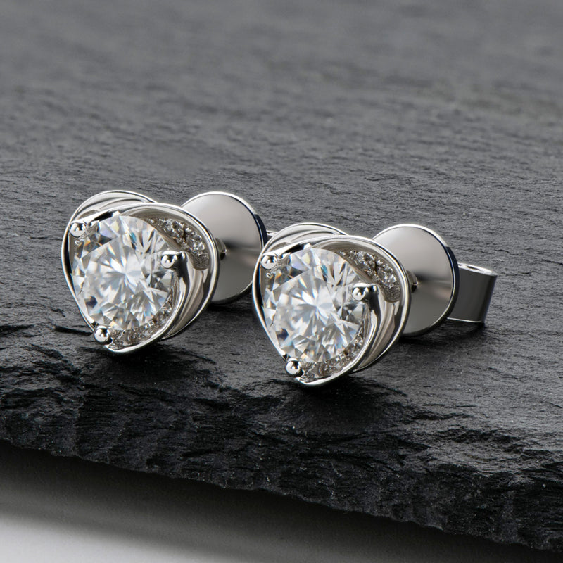 925 Sterling Silver Classic Round Cut Cubic Zirconia Heart-shaped Stud Earrings