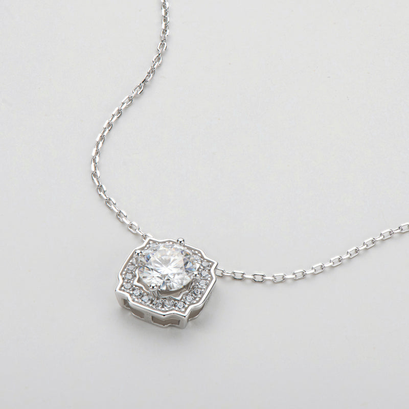 925 Sterling Silver Classic Brilliant Round CZ Pendant Necklace