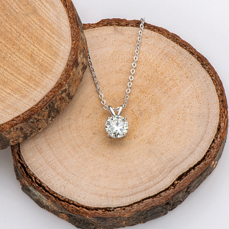 925 Sterling Silver Brilliant Round CZ Pendant Necklace