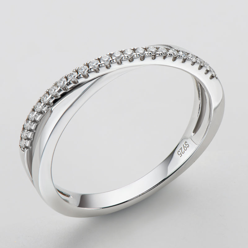 925 Sterling Silver Round Cut CZ Criss Cross Band