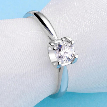 925 Sterling Silver Round Cut CZ Solitaire Ring