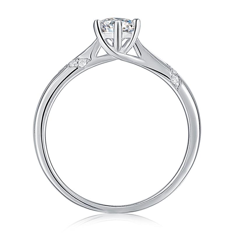 925 Sterling Silver Round Cut CZ Ring