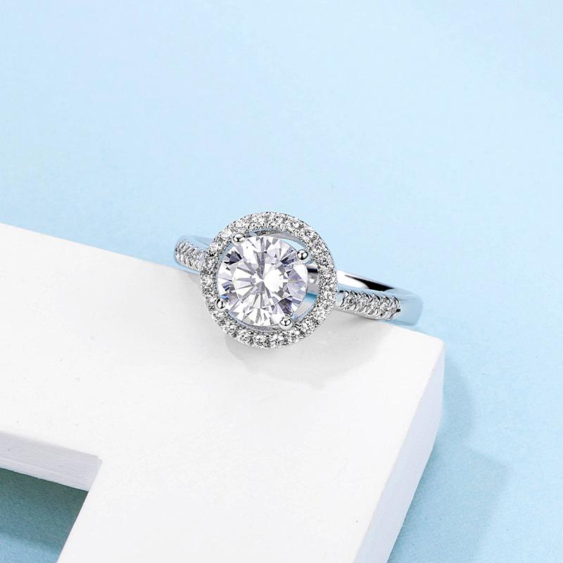 925 Sterling Silver  Classic Round Cut CZ Halo Ring