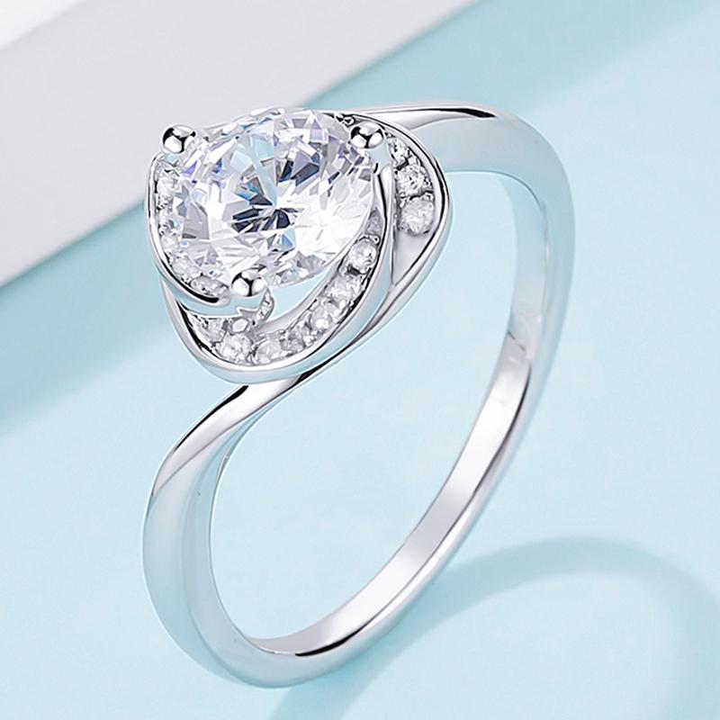 925 Sterling Silver Classic Round Cut Multi Stone CZ Heart-shaped Ring