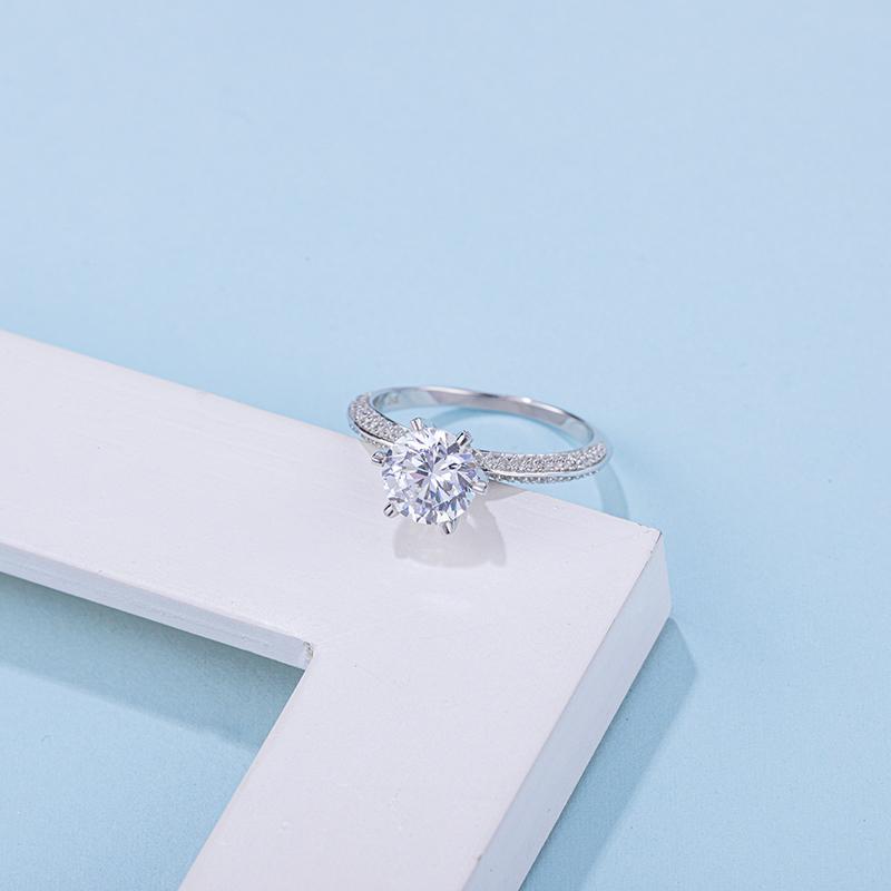 925 Sterling Silver Classic Round Cut CZ Ring