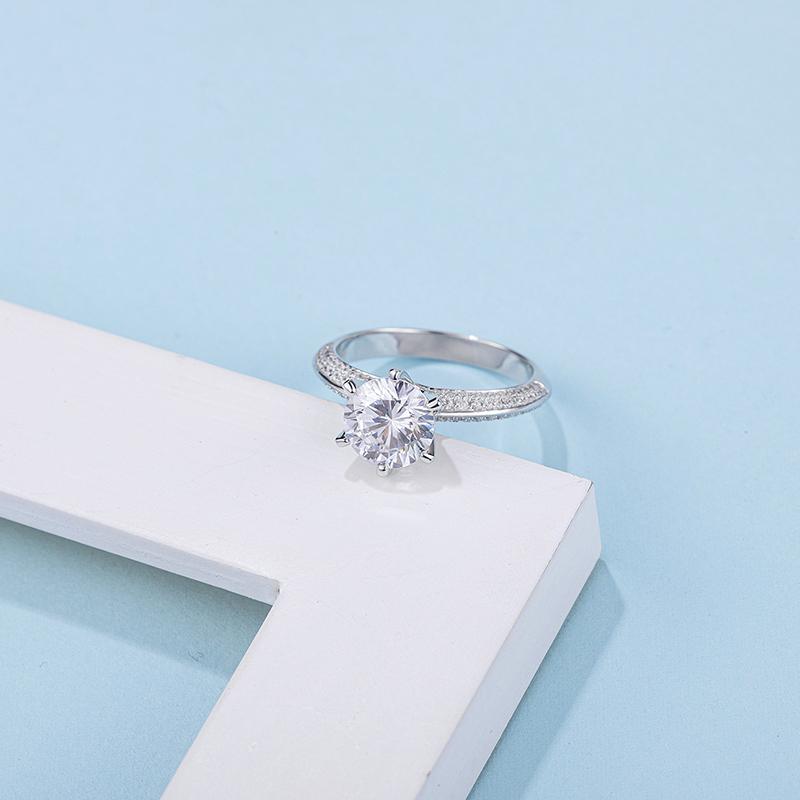 925 Sterling Silver Classic Round Cut CZ Ring