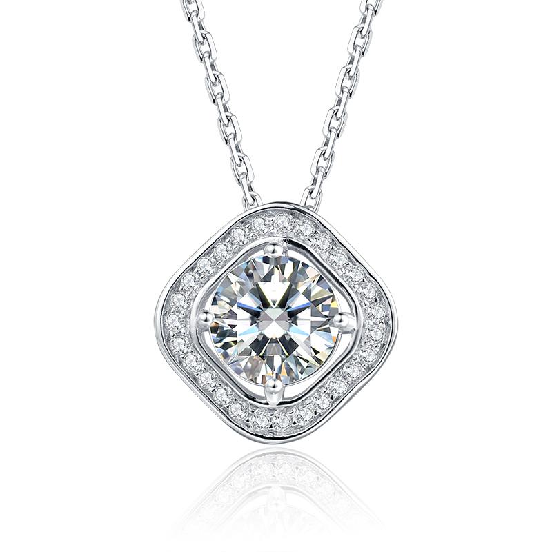 925 Sterling Silver Classic Brilliant Round CZ Pendant Necklace