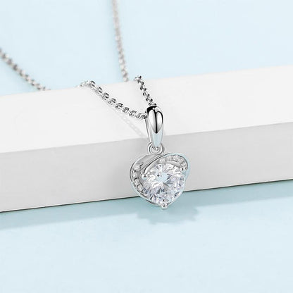 925 Sterling Silver Classic Brilliant Round CZ Heart-shaped Pendant Necklace