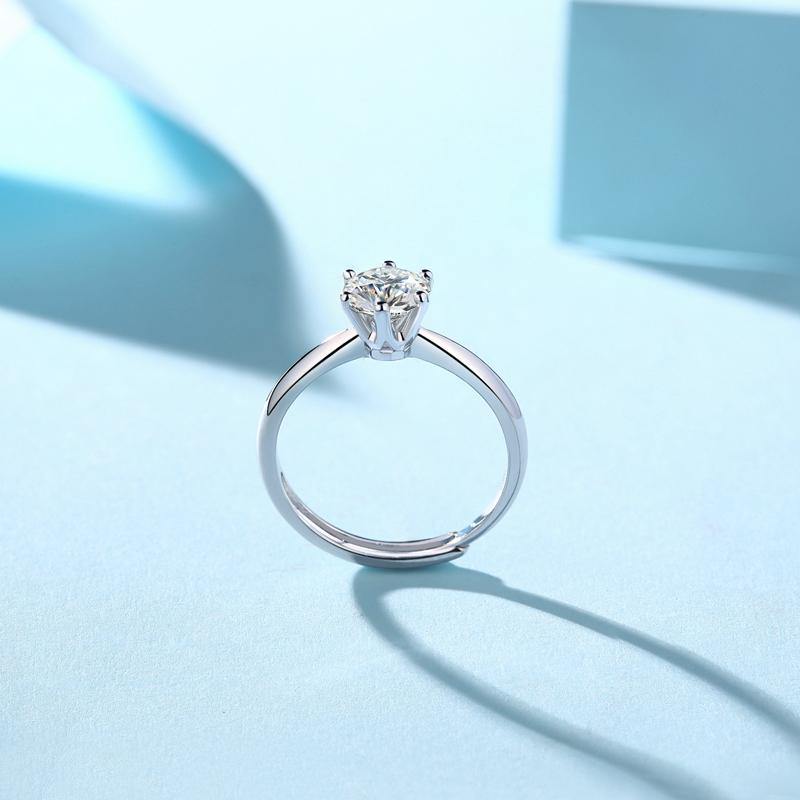 925 Sterling Silver Round Cut CZ Solitaire Ring