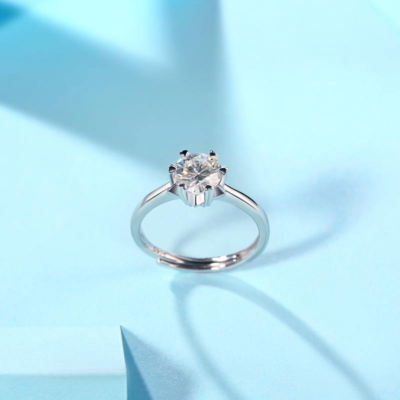 925 Sterling Silver Round Brilliant Cut CZ Solitaire Ring