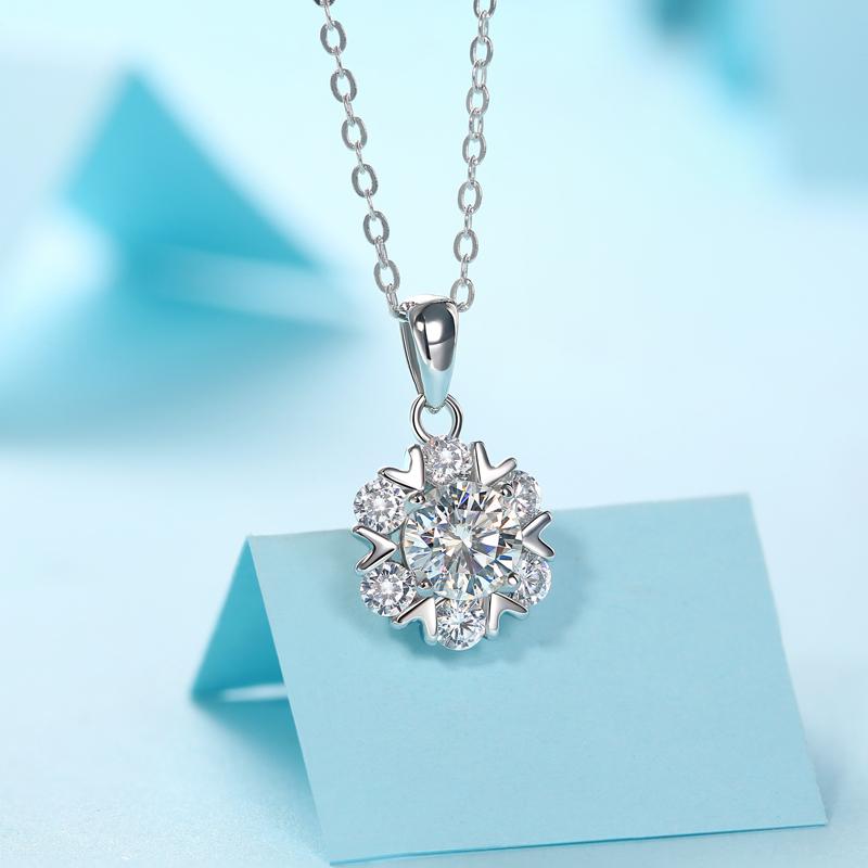 925 Sterling Silver Round Cut CZ Necklace