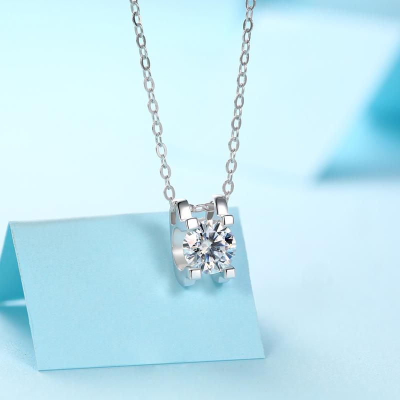 925 Sterling Silver Round Brilliant Cut CZ Diamond Pendant Necklace