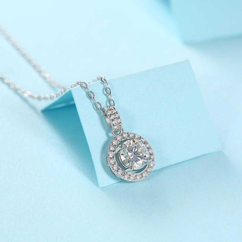 925 Sterling Silver Halo Round Cut CZ Diamond Pendant Necklace