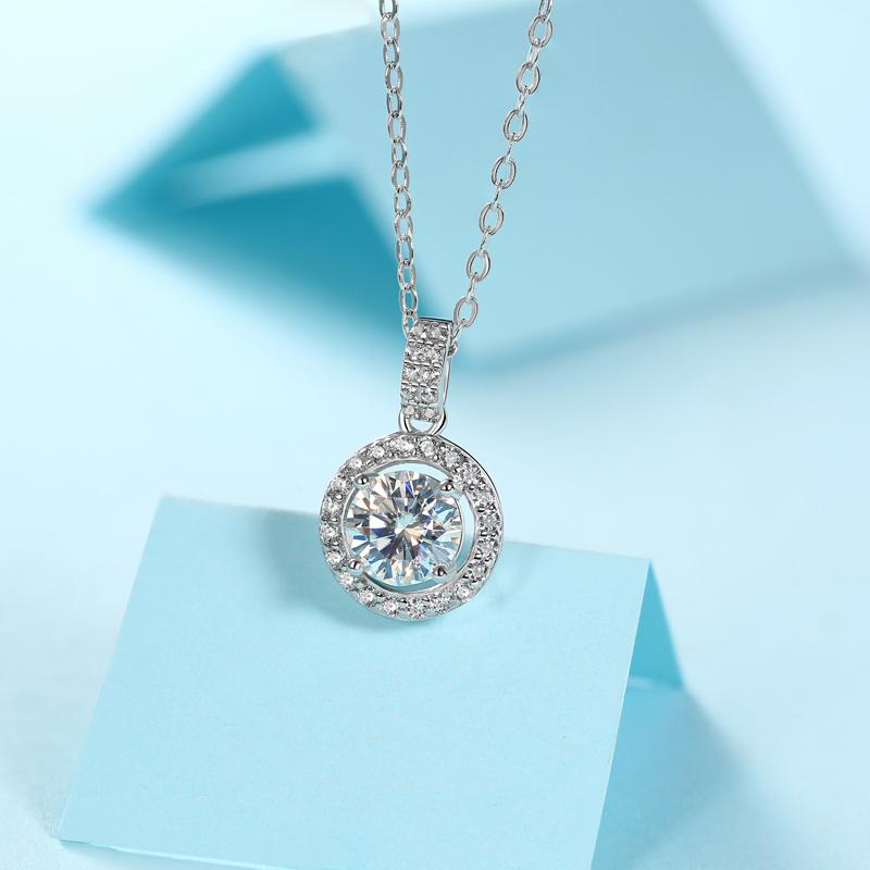 925 Sterling Silver Halo Round Cut CZ Diamond Pendant Necklace