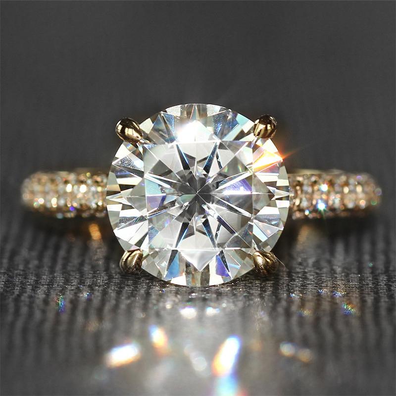 925 Sterling Silver Round Cut CZ Ring