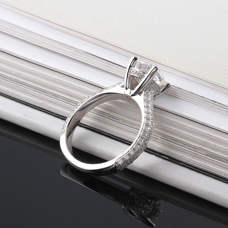 925 Sterling Silver  Round Cut CZ Classic Ring