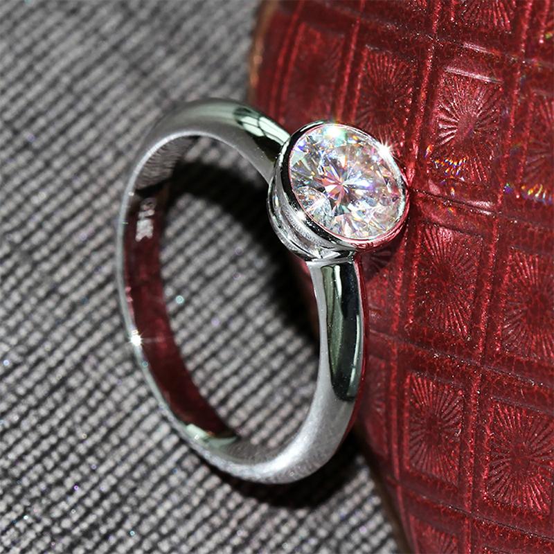 925 Sterling Silver Round Cut Bezel Setting CZ Ring