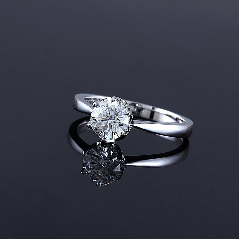 925 Sterling Silver Round Cut Solitaire CZ Ring