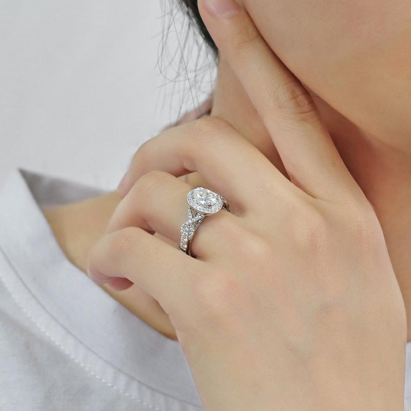 925 Sterling Silver CZ Oval Cut Twist Shank Ring