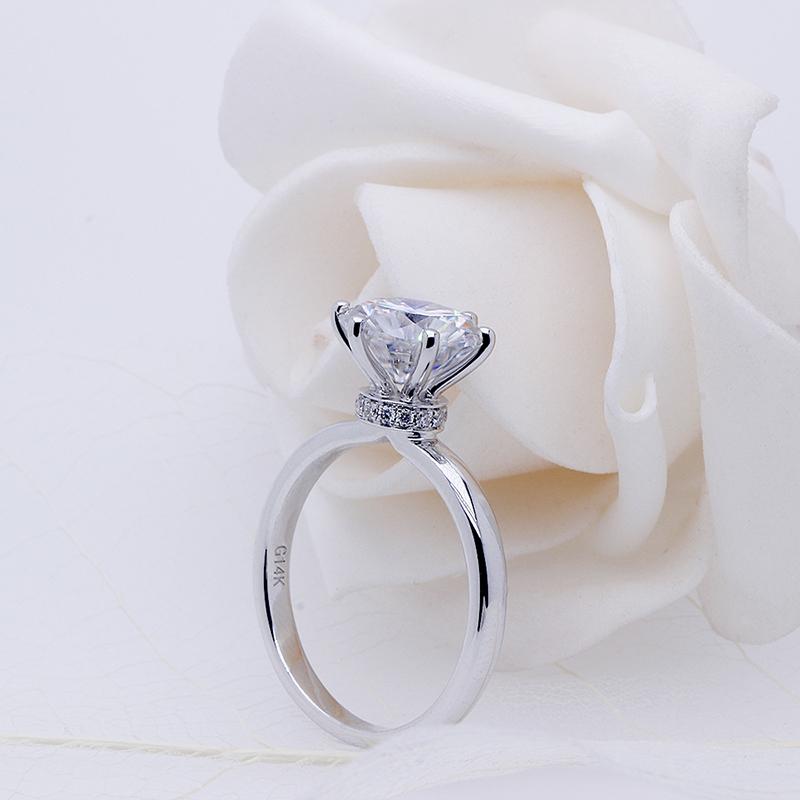 925 Sterling Silver Round Cut Solitaire CZ Ring