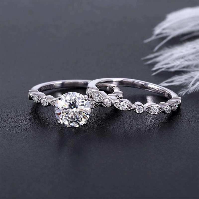 925 Sterling Silver Round Cut Vintage CZ Bridal Set