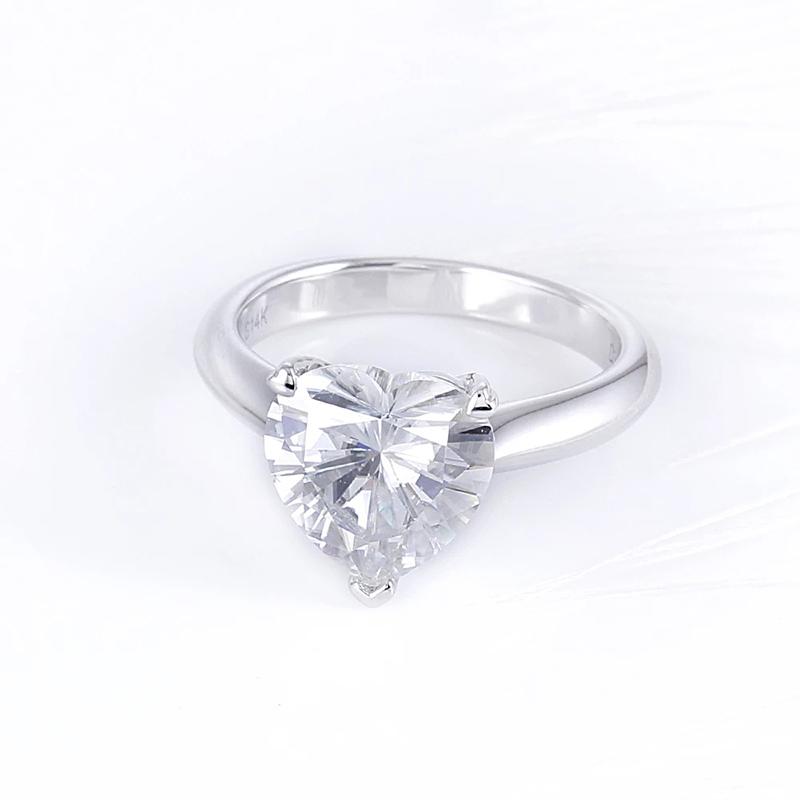 925 Sterling Silver Heart-shaped CZ diamond classic Solitaire for women