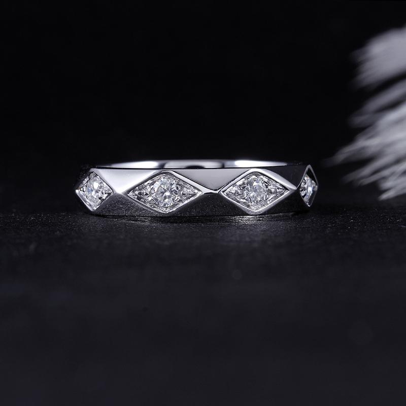 925 Sterling Silver Round Cut Vintage CZ Wedding Band