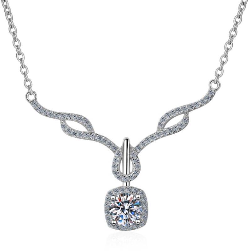 925 Sterling Silver Round Cut CZ Pendant Necklace