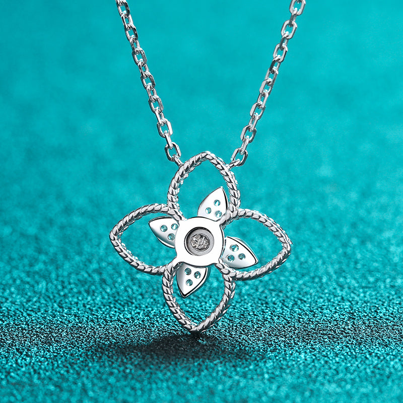 925 Sterling Silver Round Cut CZ Flower Shaped Pendant Necklace