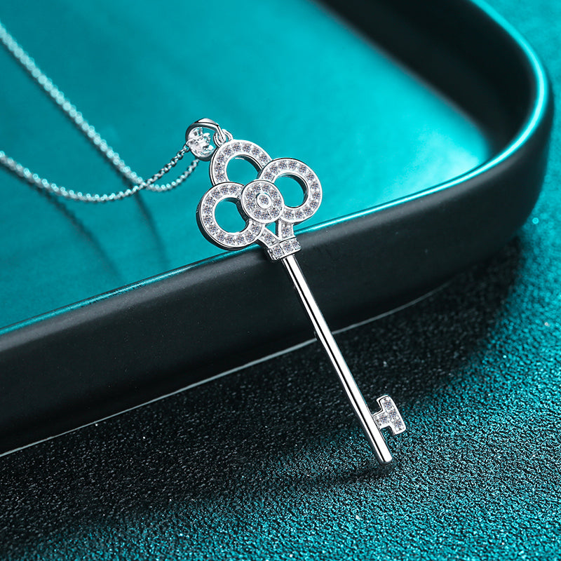 925 Sterling Silver Round Cut CZ Key Pendant Necklace