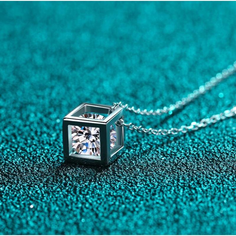 925 Sterling Silver Round Cut CZ Square Box Pendant Necklace