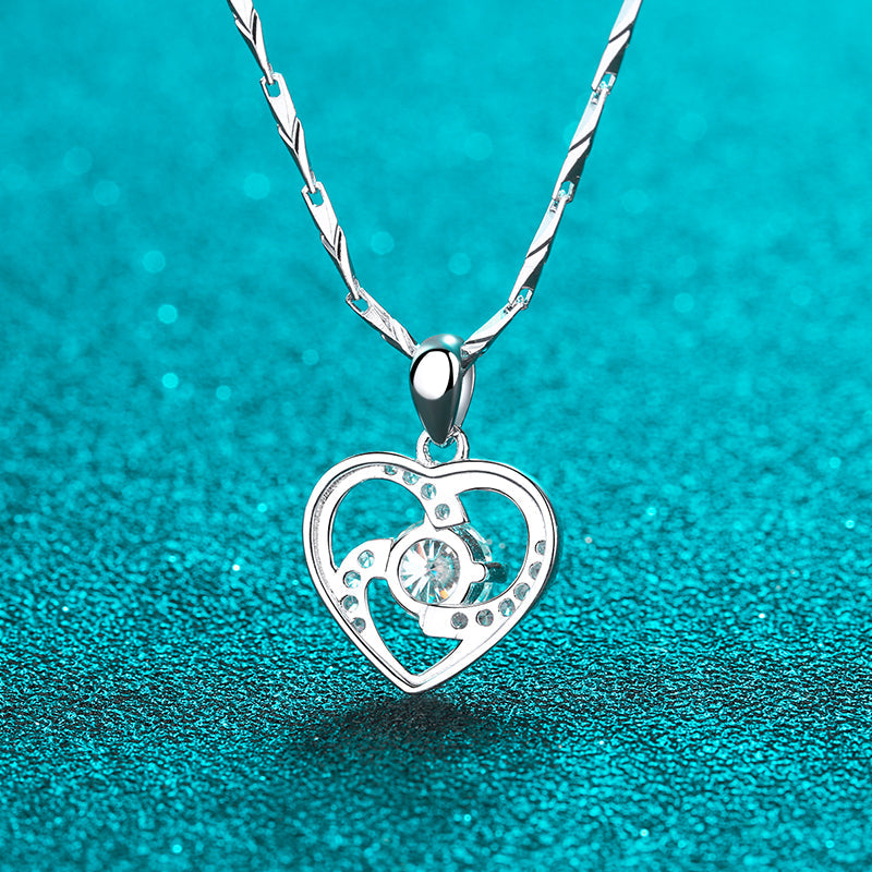 925 Sterling Silver Round Cut CZ Heart Pendant Necklace