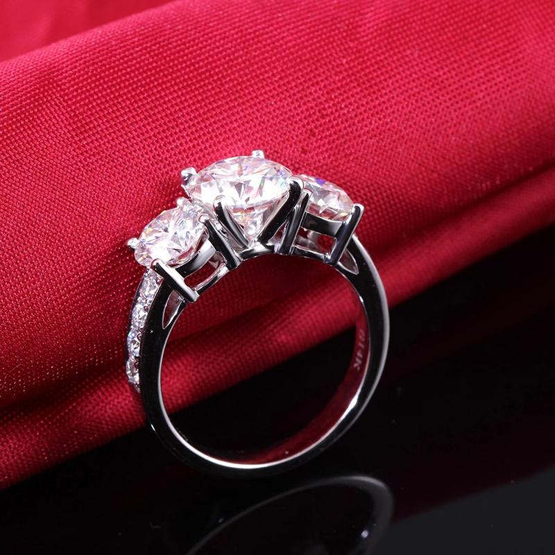 925 Sterling Silver Round Cut Three Stone CZ Diamond Ring