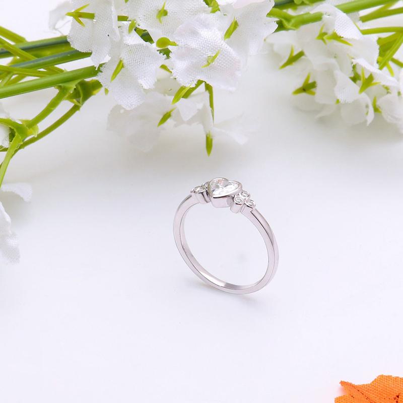 925 Sterling Silver  Heart-shaped CZ Heart Ring