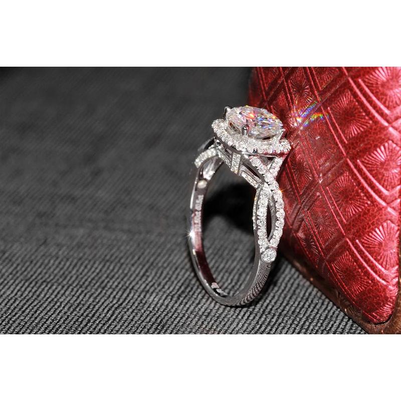 925 Sterling Silver Round Cut CZ Twist Shank Ring for women