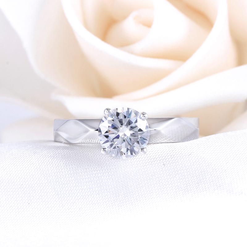 925 Sterling Silver Round Cut Solitaire CZ Ring