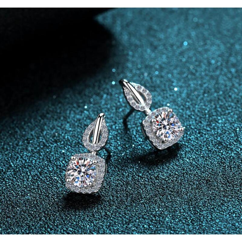 925 Sterling Silver Round Cut Cubic Zirconia Classic Earrings