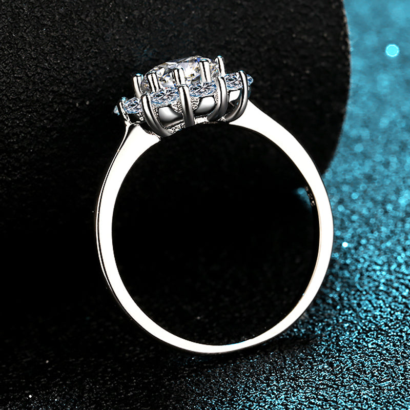 925 Sterling Silver Round Cut CZ Halo Ring